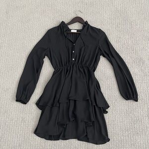 🩷 Pink Lily Boutique Size Small Runs Big 
Black Long Sleeve Dress